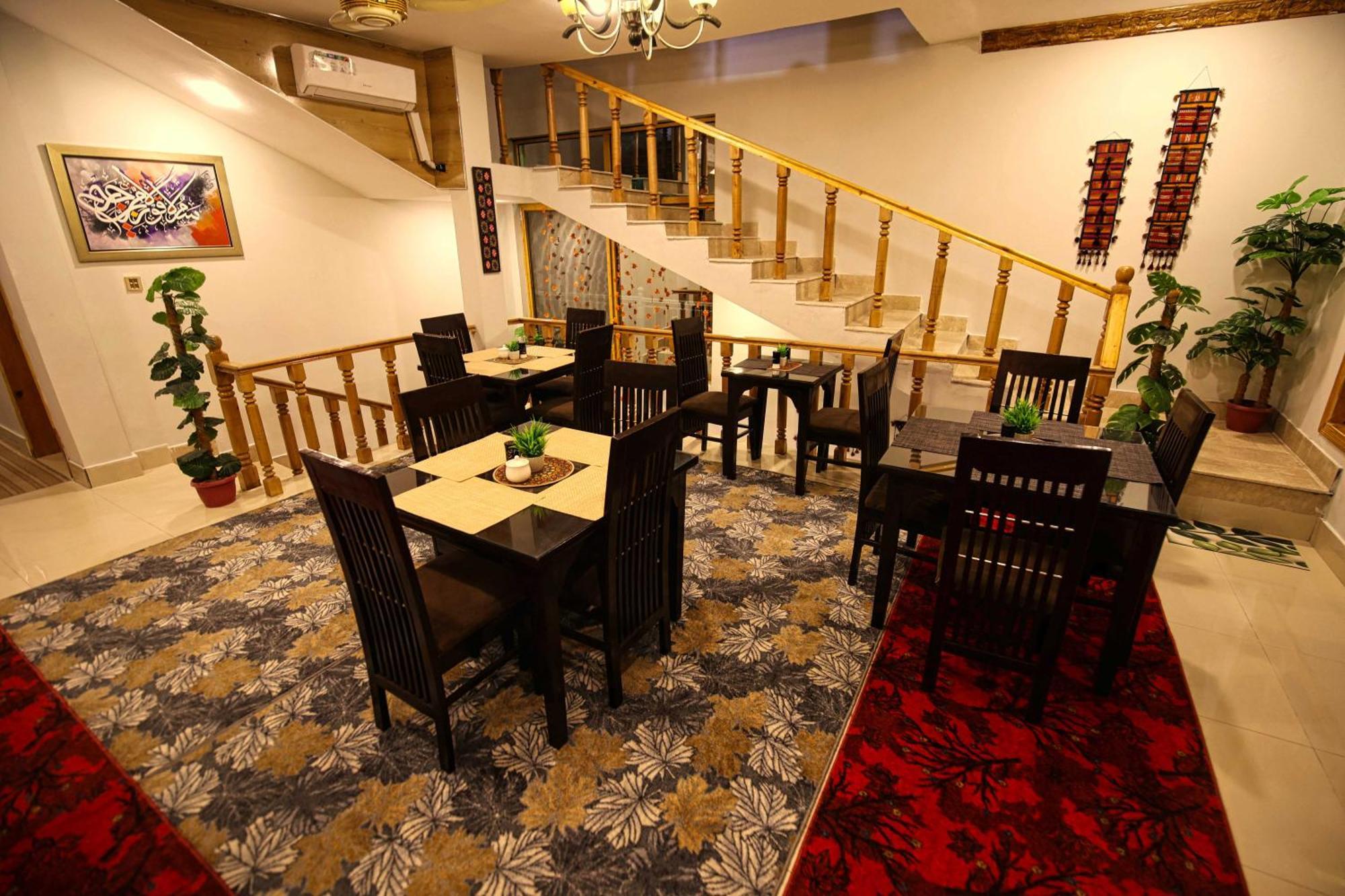 Oak Residency Hotell Gilgit Eksteriør bilde