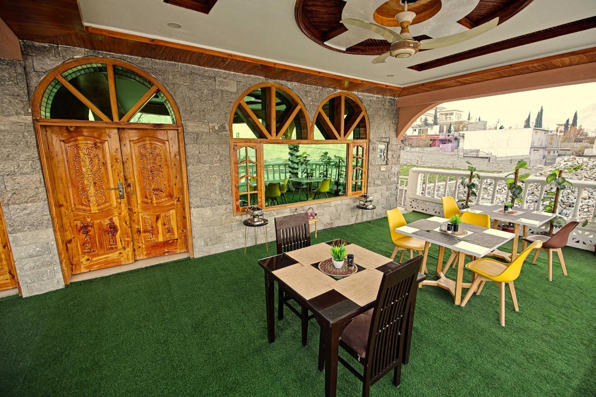 Oak Residency Hotell Gilgit Eksteriør bilde