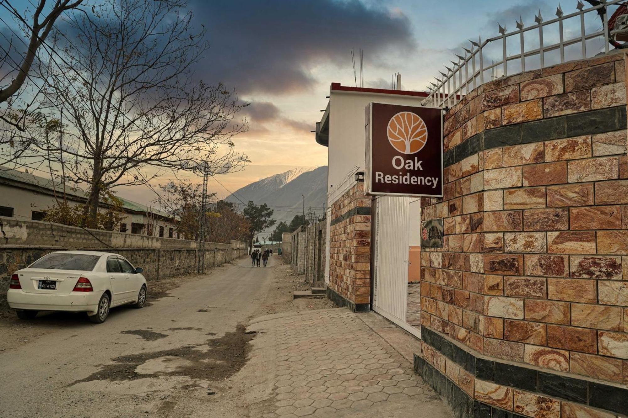 Oak Residency Hotell Gilgit Eksteriør bilde